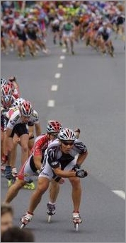 Eddy Matzger drafting behind a Jorge Botero leads the leaders in a World Inline Cup race.